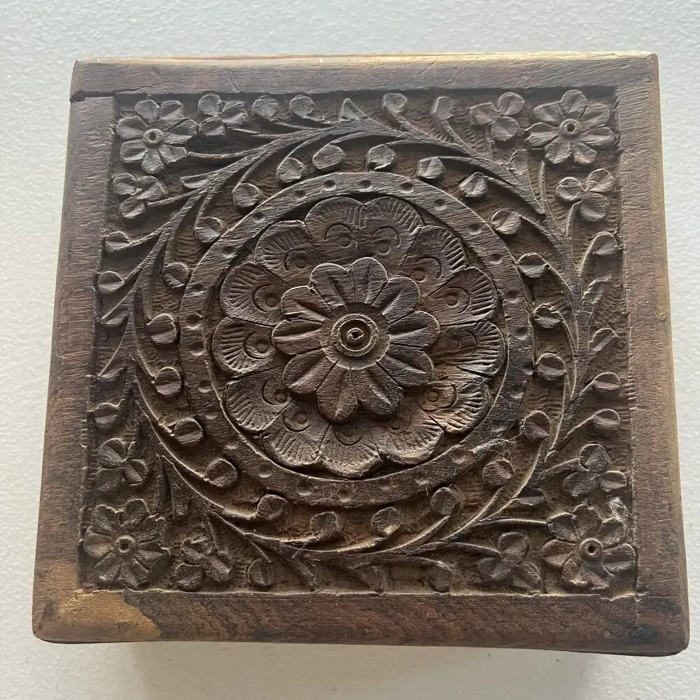 Vintage Hand Carved Wood Jewelry Trinket Box India Hinged Top 6 x 5.5 x 2.5 In